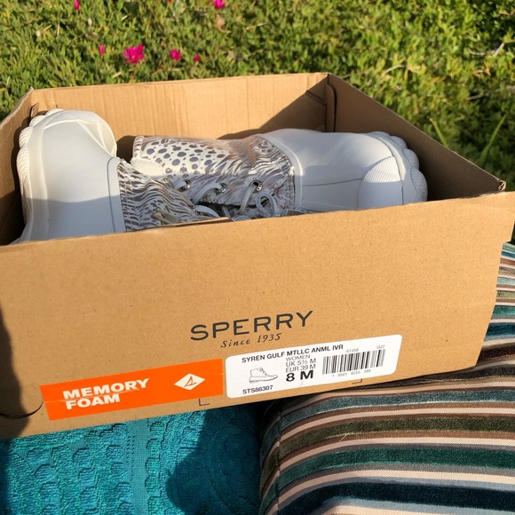 Sperry Syren Women's Waterproof Duck Boots - Picture 10 of 11